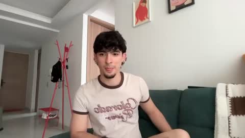 Snapshot of zenn_rush chatting on July 5, 2026, 3:19 pm Zenn online show from July 5, 2026, 3:19 pm