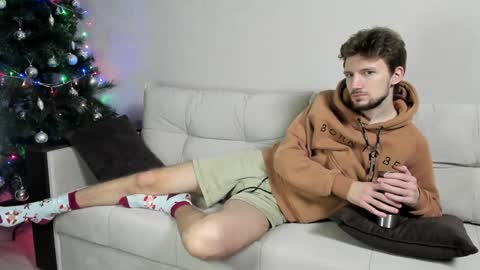 Andrew online show from December 28, 2024, 10:34 pm