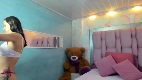ZEPHYRA ANGELS online show from January 5, 2025, 12:10 pm