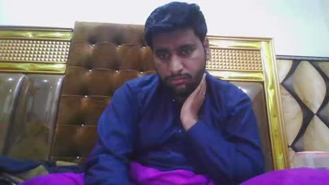 zes6363 online show from December 4, 2025, 4:05 pm