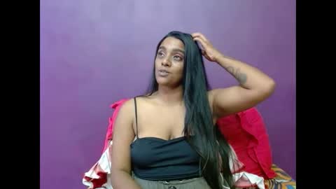 Zara online show from September 11, 2025, 10:10 pm