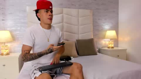 Sebas online show from October 7, 2025, 3:36 am