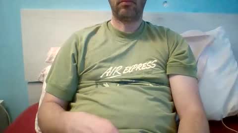 Snapshot of zeus00811 chatting on March 25, 2026, 6:30 am zeus online show from March 25, 2026, 6:30 am