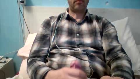 Snapshot of zeus00811 chatting on April 2, 2026, 5:27 am zeus online show from April 2, 2026, 5:27 am