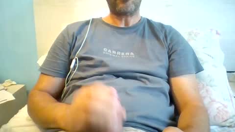 Snapshot of zeus00811 chatting on August 4, 2026, 1:03 pm zeus online show from August 4, 2026, 1:03 pm