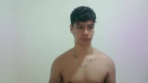 Snapshot of zeus_183 chatting on October 18, 2025, 1:19 am zeus_183 online show from October 18, 2025, 1:19 am