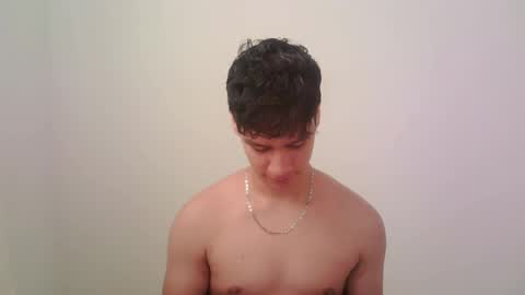 Snapshot of zeus_183 chatting on October 19, 2025, 2:50 pm zeus_183 online show from October 19, 2025, 2:50 pm