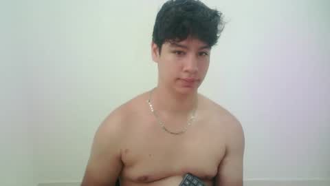Snapshot of zeus_183 chatting on July 16, 2026, 2:56 pm zeus_183 online show from July 16, 2026, 2:56 pm