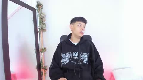 zeus_blaze online show from September 12, 2025, 11:54 am
