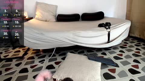 Snapshot of zeus_millers chatting on January 23, 2025, 7:18 pm zeus_millers online show from January 23, 2025, 7:18 pm