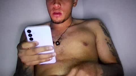 zeus_s online show from April 3, 2026, 3:04 am