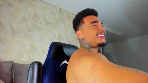 zeus strong online show from September 11, 2025, 3:39 am