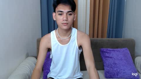 zavier skinny asian online show from February 8, 2026, 10:35 pm