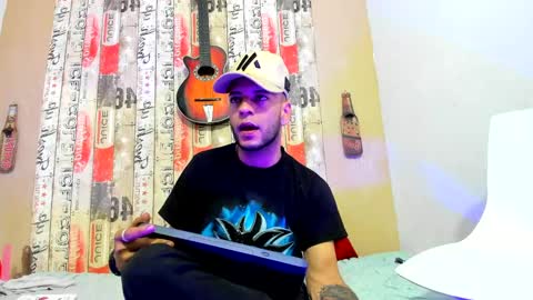 ZHAMIRA  ANDRES online show from December 8, 2024, 3:53 am