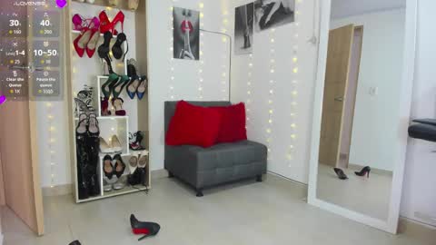 Zhara online show from November 8, 2025, 3:34 pm