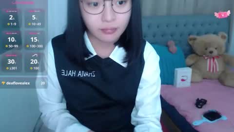 im your lovely zhaviabigcock here online show from March 4, 2026, 3:45 am