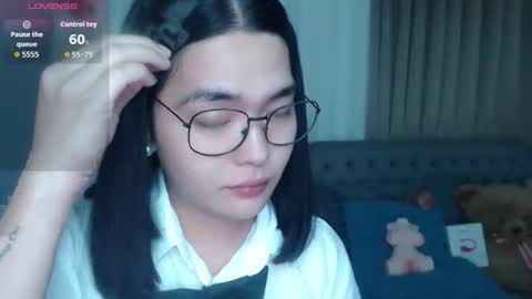 im your lovely zhaviabigcock here online show from March 23, 2026, 4:11 pm