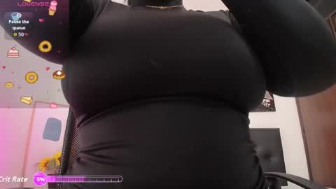 zhia  zeus online show from November 7, 2025, 6:52 pm