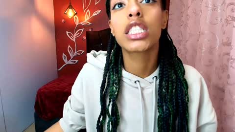 Zia Green online show from January 3, 2025, 11:57 am