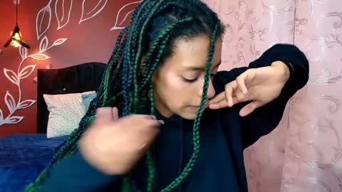 Zia Green online show from January 15, 2025, 12:04 pm