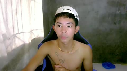 zian_smithx online show from May 2, 2026, 3:22 am