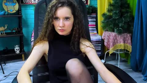 zianichols online show from January 14, 2025, 6:28 pm