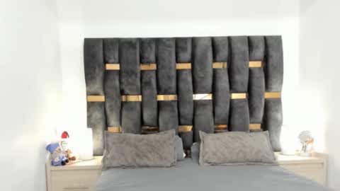 ziataylor online show from February 25, 2025, 12:03 am