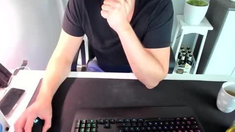 ziemlichflutschig online show from December 3, 2024, 12:27 pm