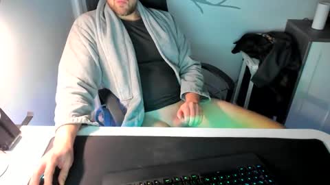 ziemlichflutschig online show from December 10, 2024, 5:39 am