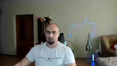 Ziesh online show from March 12, 2026, 8:20 am