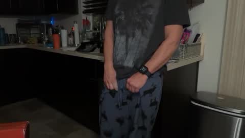 Zimmy22 online show from January 13, 2026, 12:21 pm