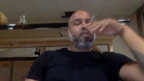 zionlion22 online show from January 2, 2025, 2:22 am