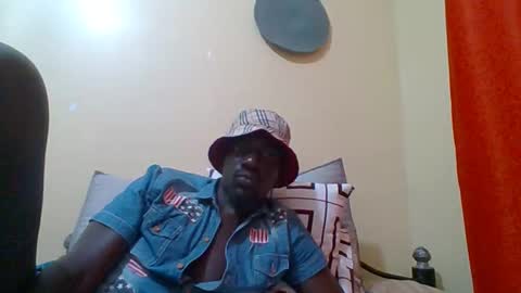 Zlatann2012 online show from October 25, 2025, 11:54 pm