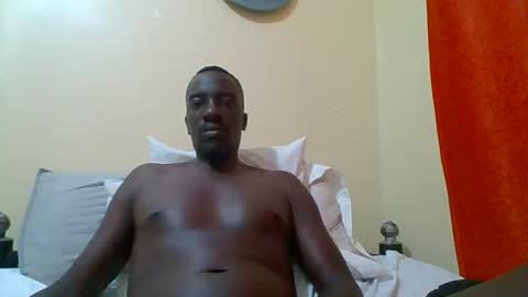 Zlatann2012 online show from November 17, 2025, 10:04 pm