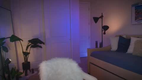 Snapshot of zlicious chatting on October 16, 2025, 9:38 pm Zara Join next live at 5PM EST online show from October 16, 2025, 9:38 pm