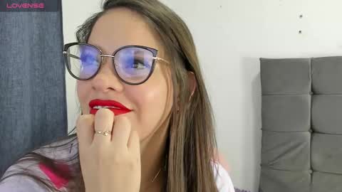 ZOE online show from January 28, 2025, 2:11 am