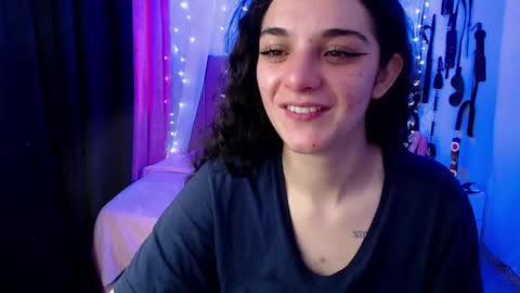 zoe_0111 online show from December 28, 2024, 1:49 pm