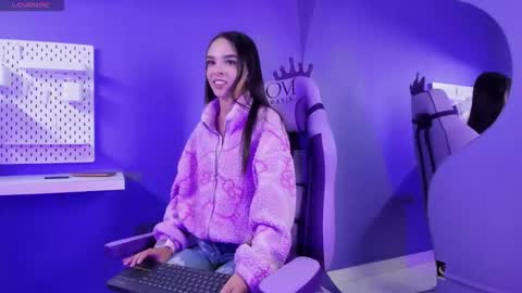 Zoe online show from March 25, 2026, 4:18 am