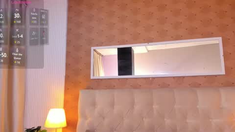 ZOEE online show from October 18, 2025, 9:59 pm