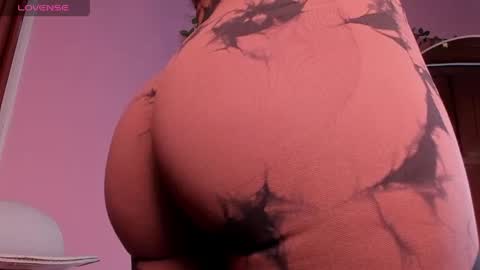 Zoe Baker online show from April 20, 2026, 4:21 pm