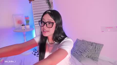 Snapshot of zoe_blake18 chatting on October 22, 2025, 2:34 am Zoe online show from October 22, 2025, 2:34 am