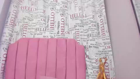 zoe_blond online show from October 15, 2025, 12:16 pm