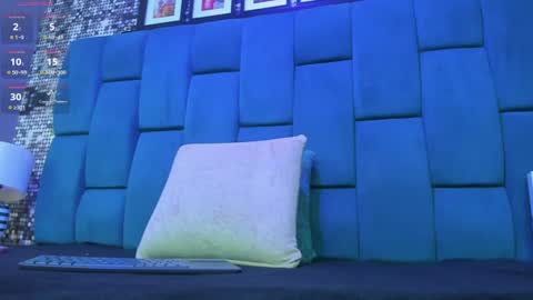 Snapshot of zoe_blosson chatting on July 16, 2026, 7:20 pm zoe_blosson online show from July 16, 2026, 7:20 pm