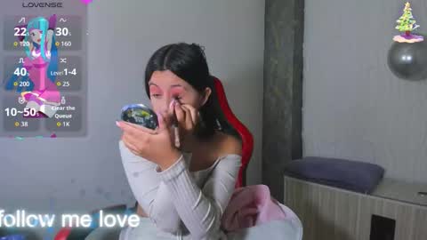 Z O E online show from November 29, 2025, 7:39 pm