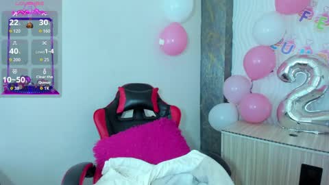 Z O E online show from March 25, 2026, 8:48 pm