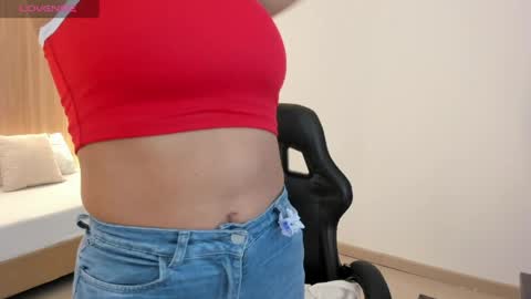 Zoe  online show from April 6, 2026, 12:17 pm