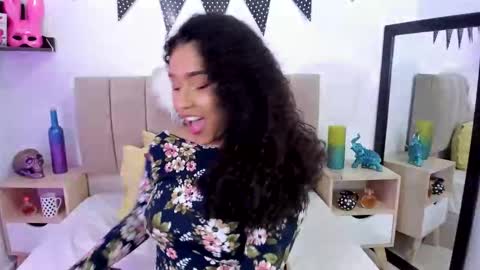 Zoe Gruber online show from December 19, 2024, 11:25 pm