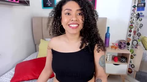 Zoe Gruber online show from January 24, 2025, 3:32 am