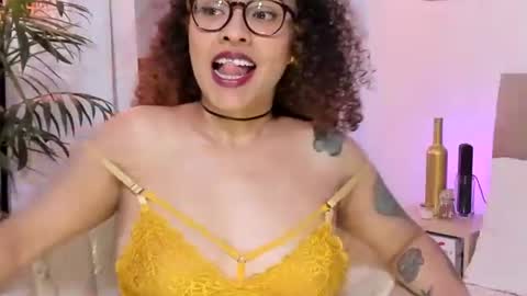 Zoe Gruber online show from November 27, 2025, 12:56 am