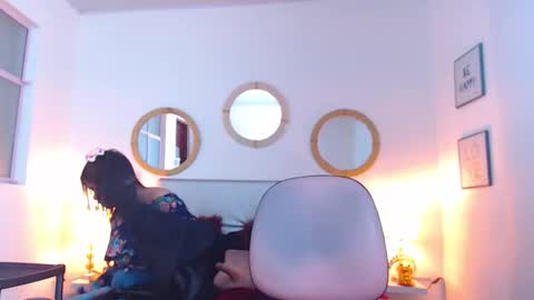 zoe_hecate online show from February 18, 2026, 10:33 am